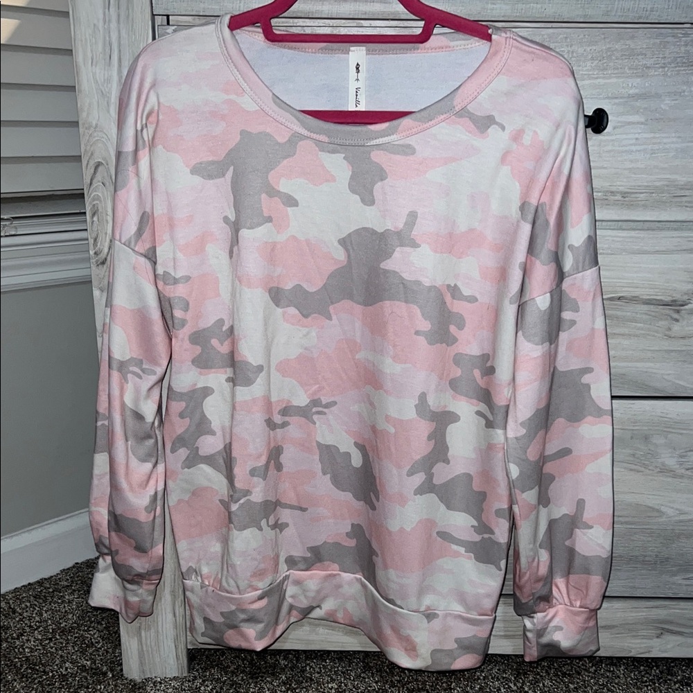 Vanilla Bay Pink and Gray Camo Pullover Sweatshirt